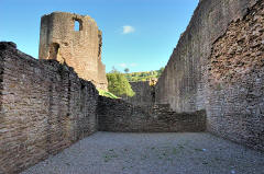 Skenfrith Castle interior